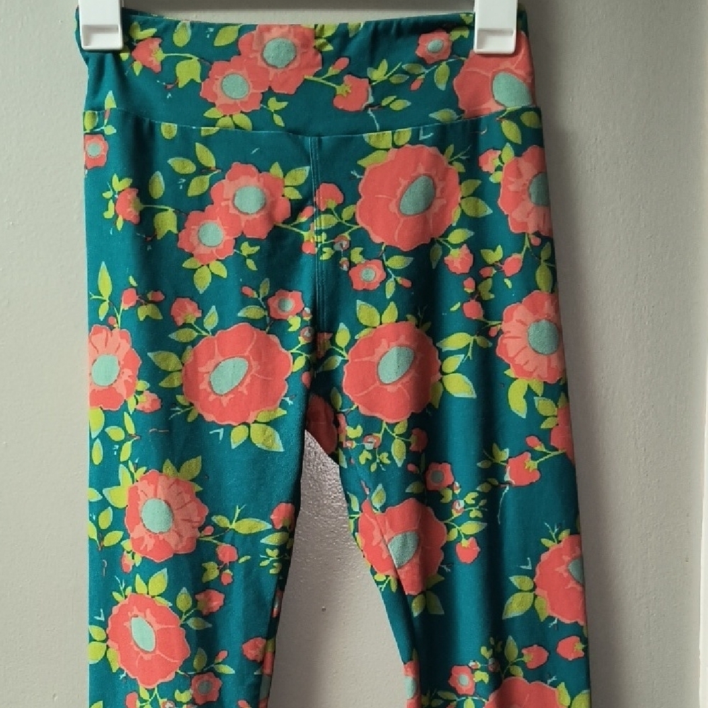 LuLaRoe Womens Leggings with Pink and Green Floral Design